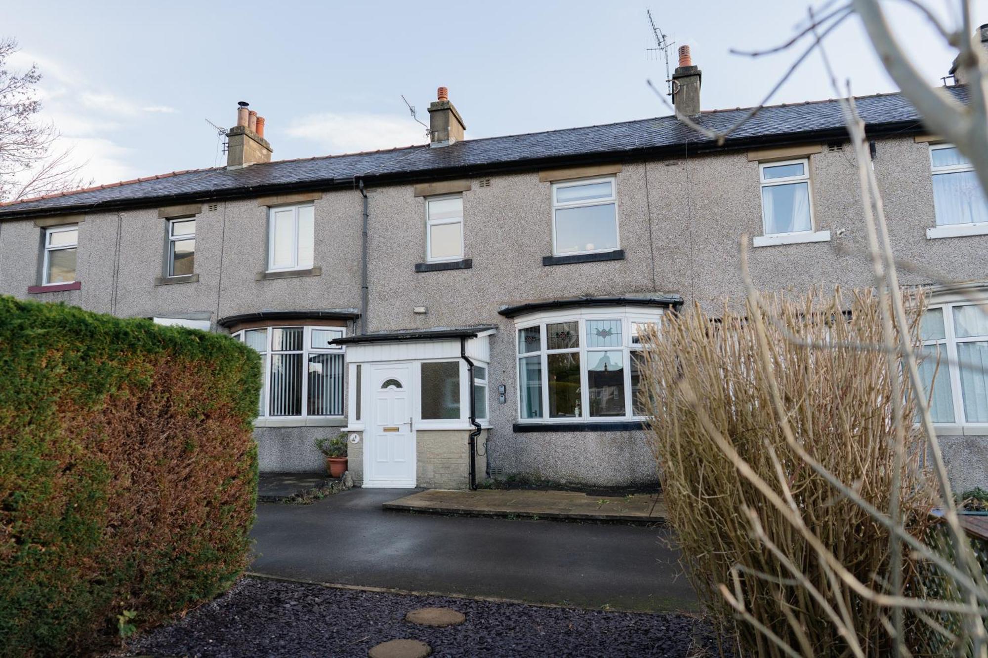 Bowling Terrace By Above Rubies - Stylish, 3 Bedroom, Pet Friendly House In Skipton Bagian luar foto