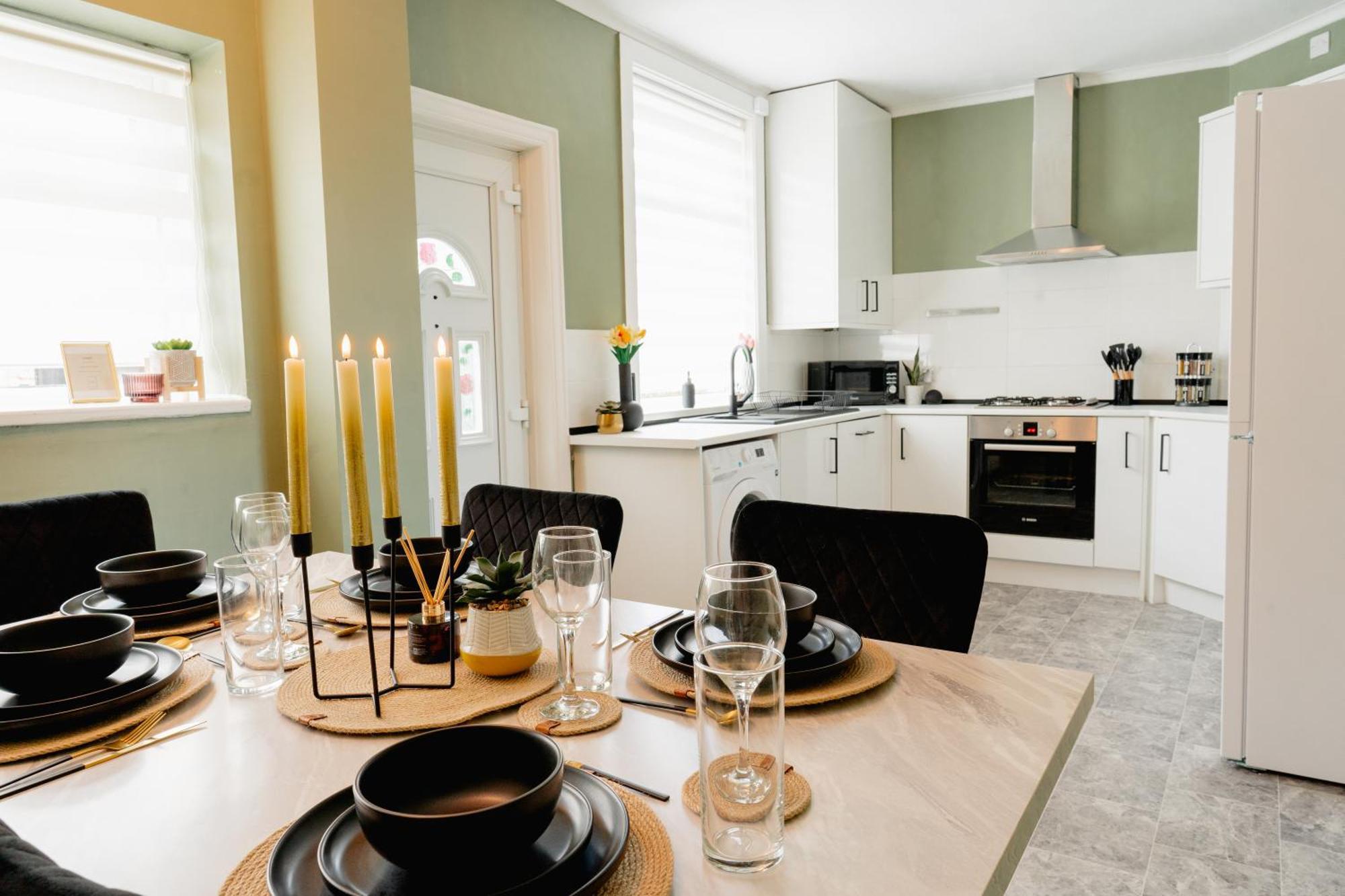 Bowling Terrace By Above Rubies - Stylish, 3 Bedroom, Pet Friendly House In Skipton Bagian luar foto